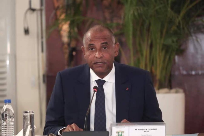 Le premier ministre Patrick Achi