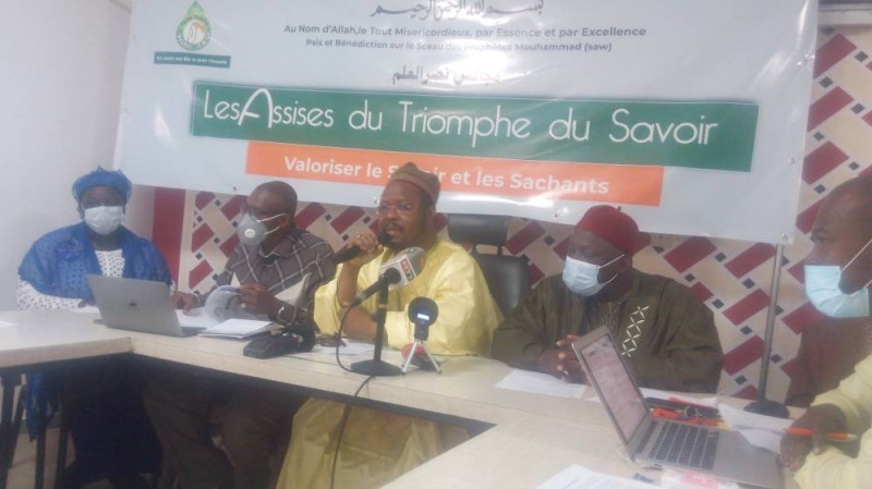 Le Cheick Cherif Oumar exhorte les fidèles au respect des principes musulmans. (DR)