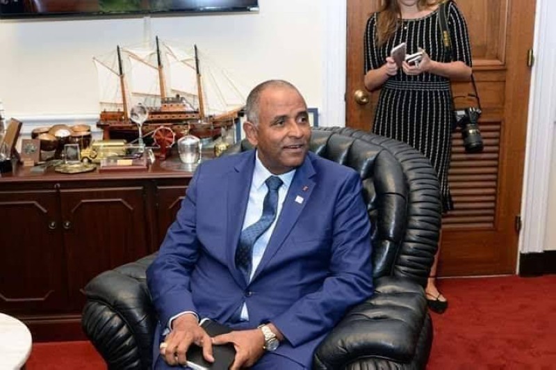 Le premier ministre Patrick Achi