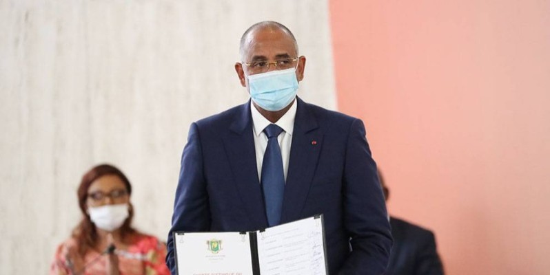 Le gouvernement Patrick Achi signe une charte d'éthique. (DR)