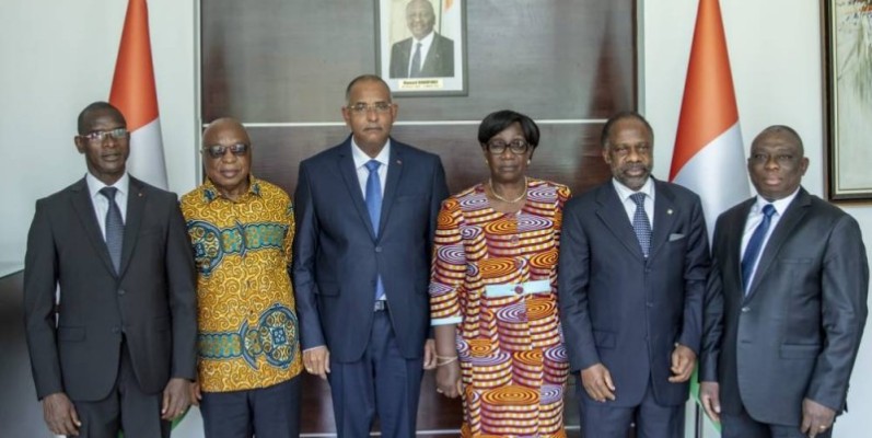 Le Premier Ministre Patrick Achi échange avec des émissaires de l'ex-Président Laurent Gbagbo sur les modalités de son retour (DR)