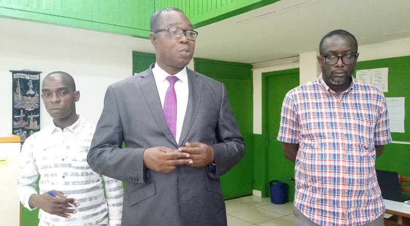 Escale du président de l’Unjci, Jean-Claude Coulibaly, à la rédaction de Fraternité matin dans le cadre de sa tournée de mobilisation. (DR)