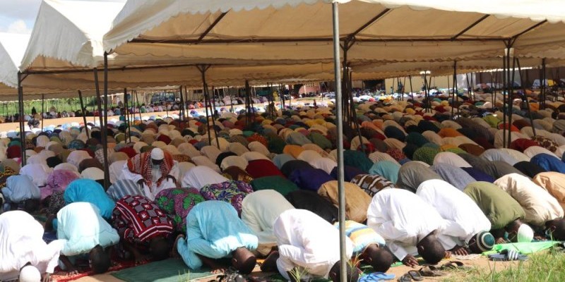 Des musulmans de Bingerville ont célébré le Ramadan en prières et dévotion. (Bavane)