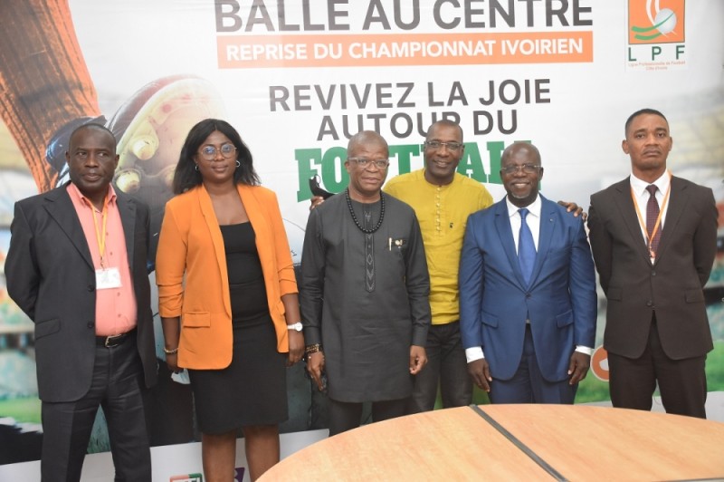 




les membres du comité de normalisation de l’Africa.