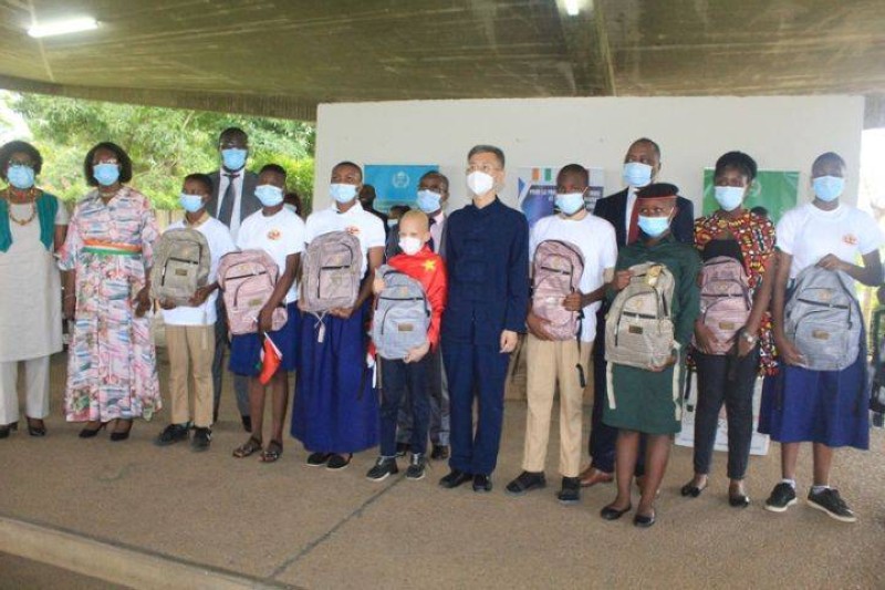 Près de 2 000 élèves répartis sur 16 clubs actifs à travers la Côte d’Ivoire apprennent le Chinois dans les établissements secondaires (DR)