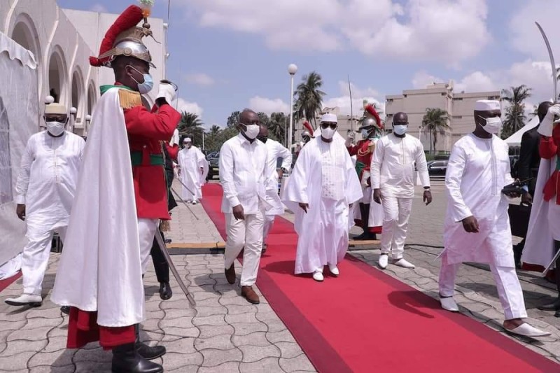 Le Président de la République, Alassane Ouattara à son arrivée à la mosquée de la Riviera-golf