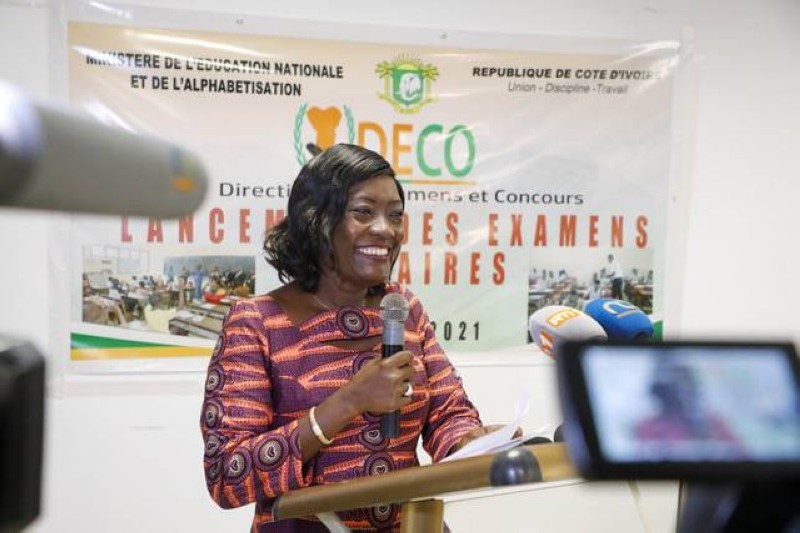 Le Professeur Mariatou Koné, ministre de l'Education Nationale et de l'Alphabétisation