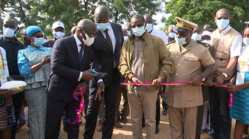 Inauguration de plusieurs infrastructures à Eticoon en présence d'Emmanuel Koffi Ahoutou, directeur de cabinet du 1er ministre (DR)