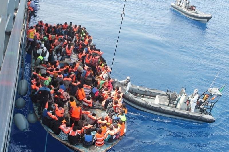 Selon Venance Konan, "Le problème que constitue notre émigration pour les Européens est que si nous ne sommes pas très nombreux, nous sommes cependant très visibles et très pauvres"