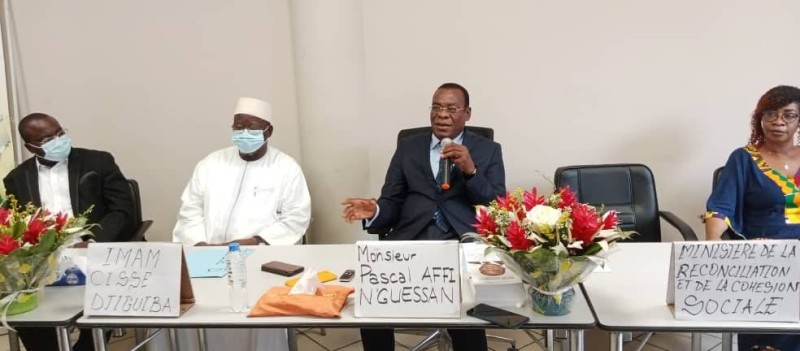 Pascal Affi N’Guessan a participé aux « 100 jours de prières islamo-chrétiennes pour la réconciliation nationale », en compagnie de l’Imam Ibrahim Cissé Djiguiba.