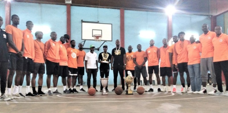 Les basketteurs de la Soa ont fait la fête samedi, en caserne. (DR)