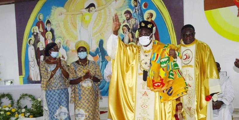 Le Jean-Pierre Cardinal Kutwa fait chef atchan. (DR)