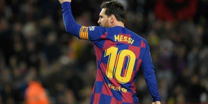 Lionel Messi proroge sa saison avec Barça pour 5. (DR)