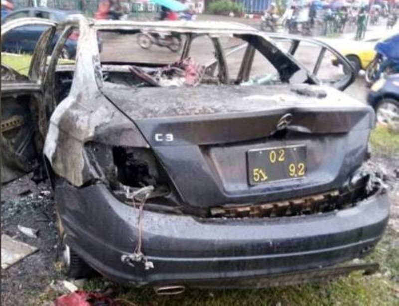 Une vue du véhicule de Tenor calciné après l'accident. (DR)