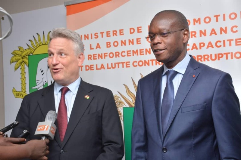 Le ministre Epiphane Zoro Ballo avec l'Ambassadeur du Canada. (Dr)