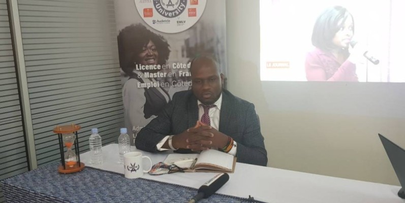 Achille Koukou, directeur général de TgMaster, a animé la conférence de presse. (DR)