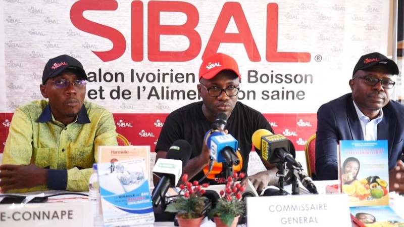 Dr Houroupou Mbambal Jacques, Pascal Djadou (commissaire général du Sibal) et président du comité scientifique