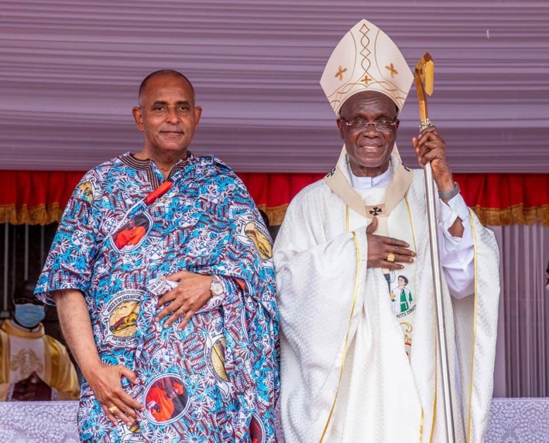 Le Premier ministre Patrick Achi et Jean Pierre Cardinal Kutwa