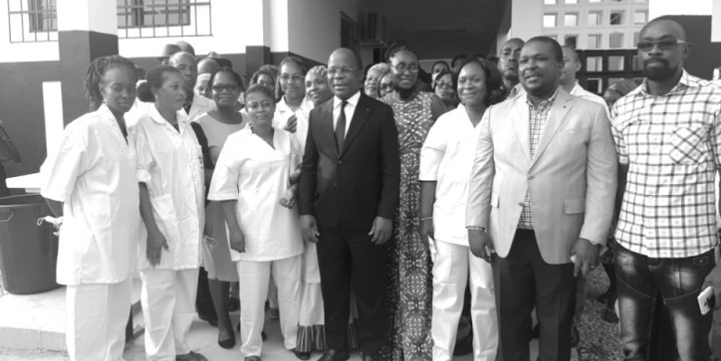 La photo de famille après l'inauguration. (Photo : DR)