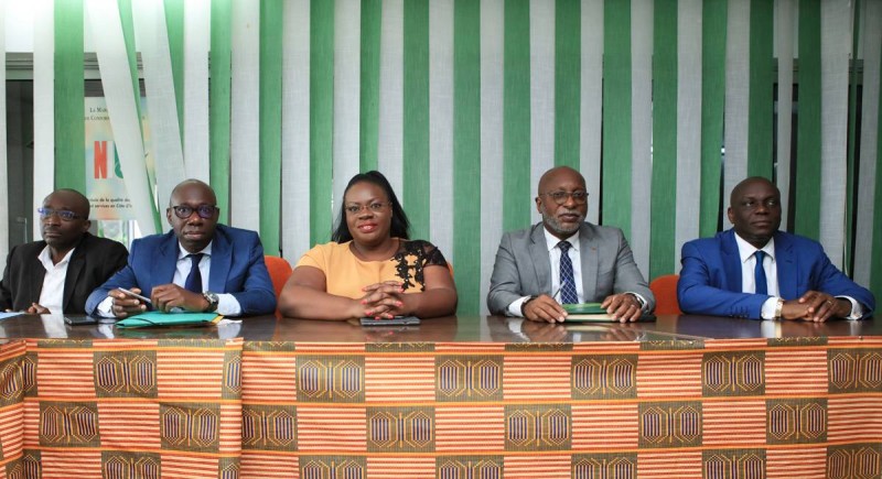 Le Dg du commerce intérieur, Koizan Kablan Aimé et la Secrétaire exécutive du Cnlvc, Dr Ranie-Didice Bah Koné, étaient dans les locaux de Codinorm, ce jeudi 5 août 2021 pour s’assurer de l’état d’exécution de révision de la Norme Ni380