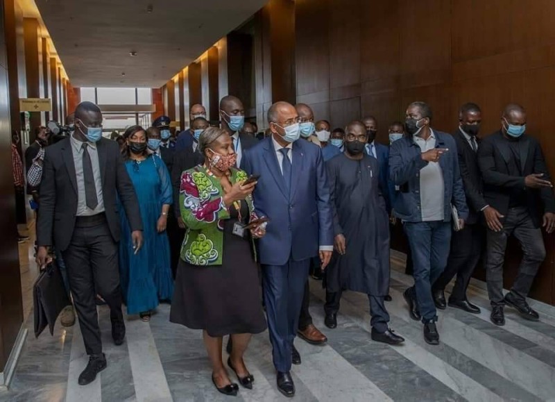 Visite du PM sur le site du congrès de l'Upu