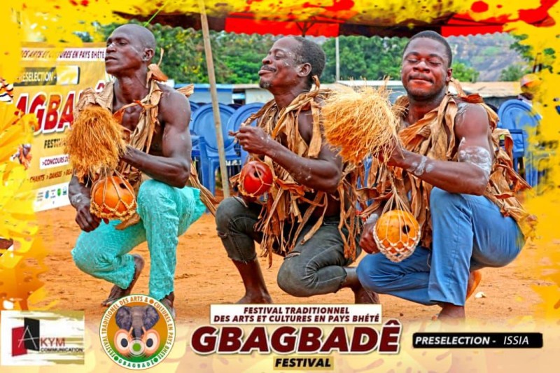 Les artistes, à travers des danses traditionnelles du pays bhété, seront en attraction tout au long du festival.