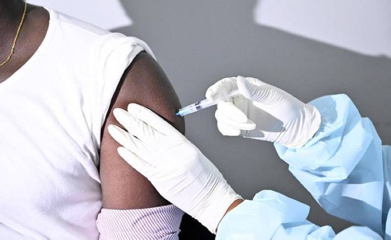 Les cas contacts commenceront leur vaccin ce samedi 21 août. (DR)