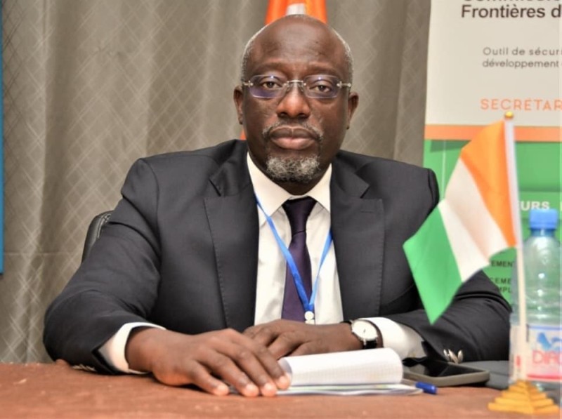 




Konaté Diakalidia, secrétaire exécutif de la Cnfci, représentait la Côte d’Ivoire à cette rencontre.