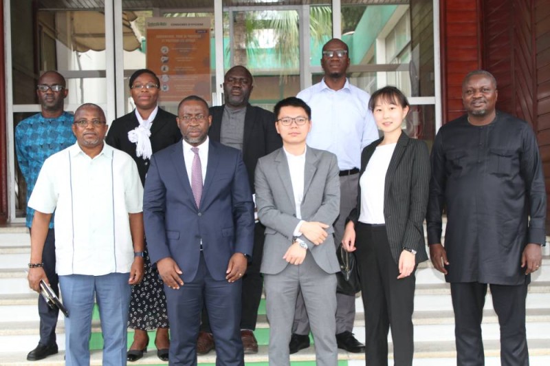 Les délégations de Huawei et celle de Fraternité Matin (Joséphine Kouadio)