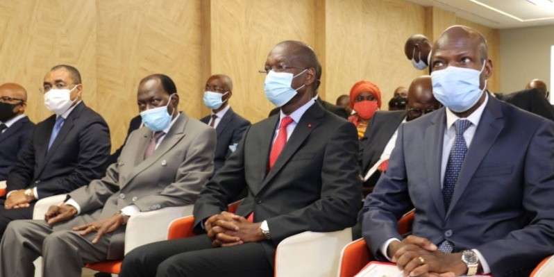 La cérémonie d'ouverture de l'atelier a enregistré la présence des membres du gouvernement. Photo Dr