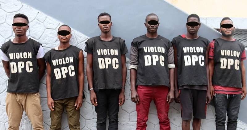Les six malfrats mis aux arrêts à Elibou dans le département de Sikensi. (Photo : DGPN)