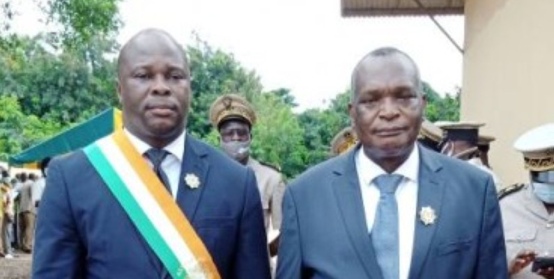 Le député Koné Issiaka et le président du Conseil régional de la Marahoué Zamblé Bi Zephirin saluent les actions du Président de la République. (Dr)