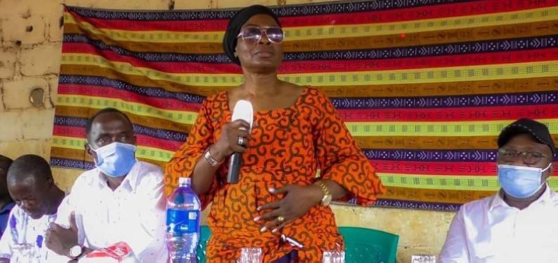 Gbeuli Patricia Norman, présidente de l’Ong Beaullia (au micro). (Photo : DR)