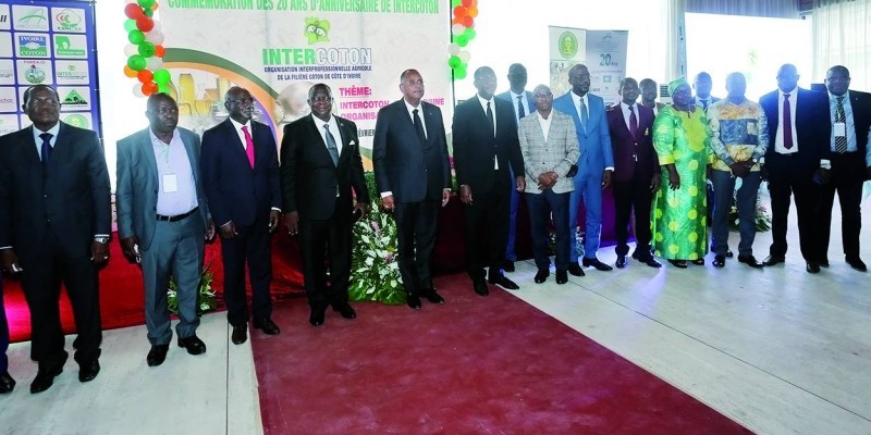 Plusieurs personnalités, au rang desquelles, le Premier ministre Patrick Achi, ont pris part aux festivités marquant le 20e anniversaire de l'Intercoton. (Photo : Sébastien Kouassi)