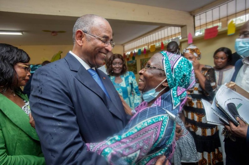 Un Premier ministre très heureux de retrouver son école de base. (DR)