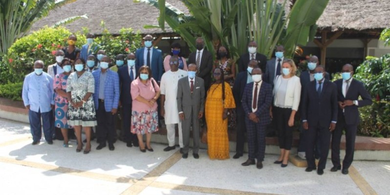 Une photo de famille des participants. (DR) 