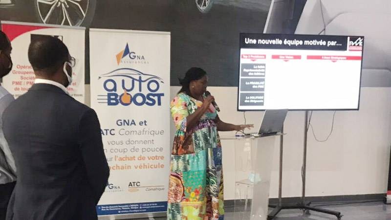 Patricia Zoundi Yao, la nouvelle présidente élue du Mpme (au micro) présentant aux participants à l’afterwork ses actions prioritaires. (DR)