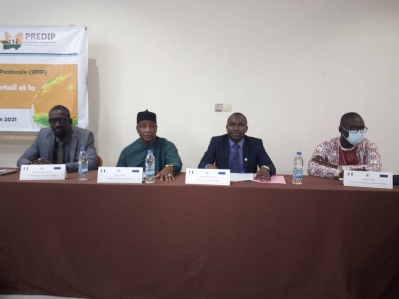 Cet atelier a permis aux participants venus de différents pays du sahel de se familiariser avec certains outils qui leur permettront d’efficace dans leurs missions.