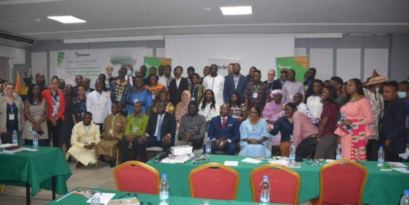 Les participants au 3e sommet des Africtivistes tenu à Abidjan. (Photo : DR)