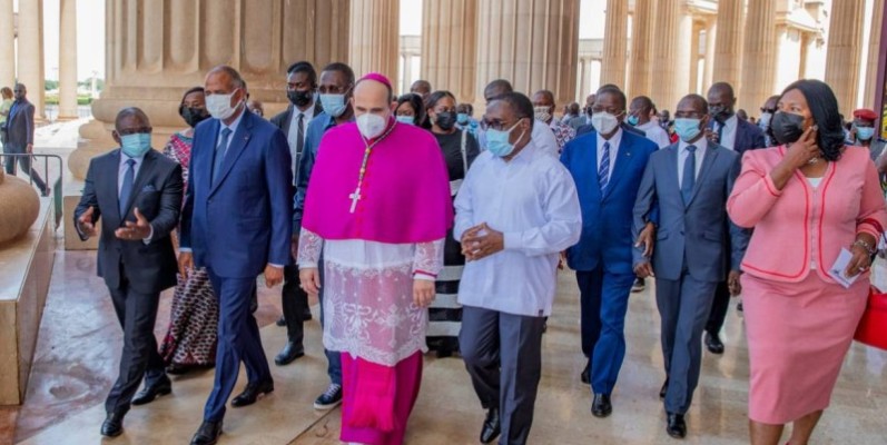 Le Premier ministre Patrick Achi a prié pour la paix en Côte d'Ivoire. -DR)
