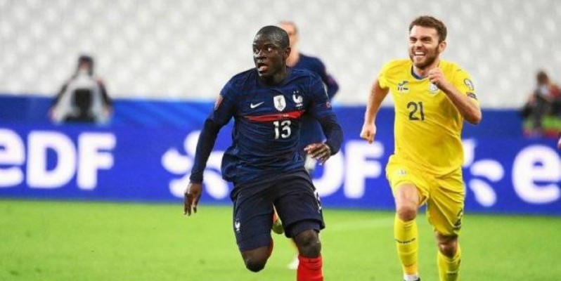 Le joueur de Chelsea touché  au genou. (DR)