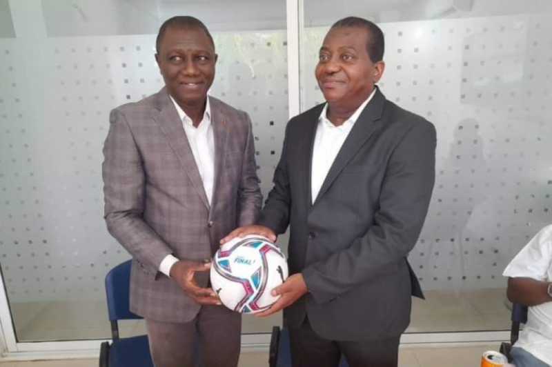 


Eugène Diomandé (à droite) a décidé de combattre aux côtés du candidat Sory Diabaté.