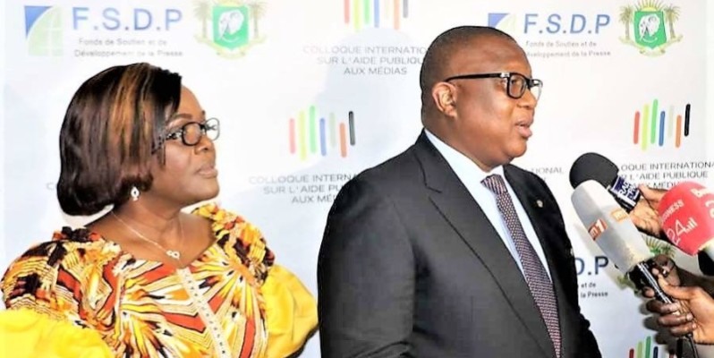 Mme N'Guessan Bernise du Fsdp Côte d'Ivoire, Secrétaire permanente et le ministre de la Communication, des Médias et de la Francophonie, Amadou Coulibaly. (Photo : Dr)