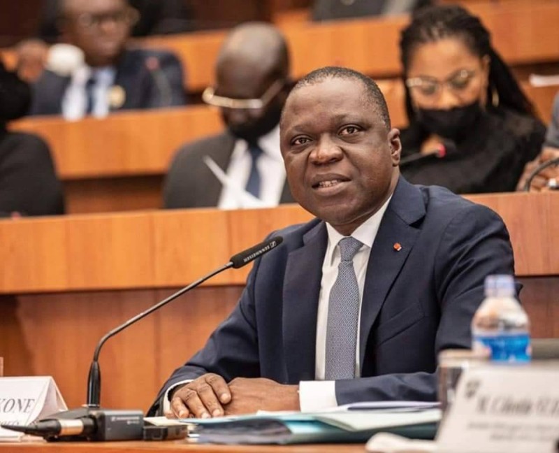 Le ministre des Transports Amadou Koné