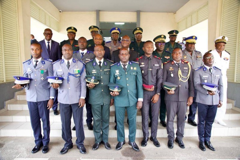 Les lauréats des prix d'excellence de l'armée