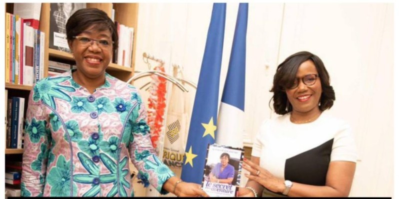 Les deux Dames satisfaites des résultats des échanges (DR)