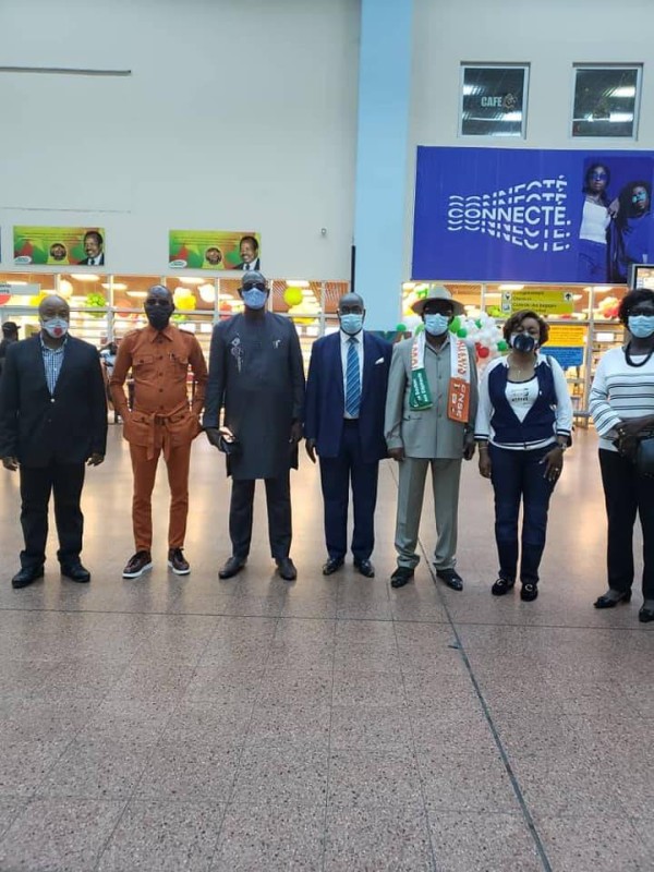 La délégation ivoirienne conduite par le ministre Danho Paulin a attéri à Yaoundé. (DR)