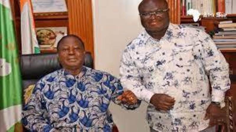 Henri Konan Bédié et Ehouman Bernard, Coordonnateur général du Pdci-Rda. (Ph: Dr)