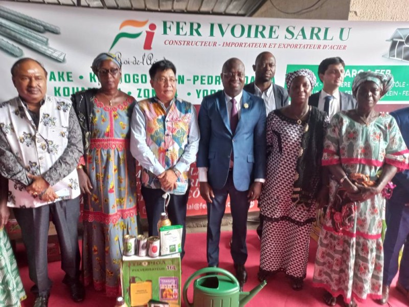 L'ambassadeur de l'Inde a exprimé sa satisfaction au Dg de Fer Ivoire. (Ph:Dr)