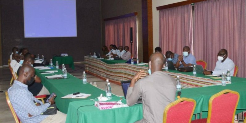 Edipresse, l'entreprise de distribution des journaux en Côte d'Ivoire, a organisé un séminaire de réflexion pour améliorer son fonctionnement. (Photo : Julien Monsan)